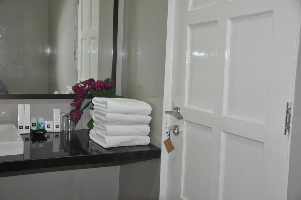 Safa Homestay Yogyakarta Exterior photo