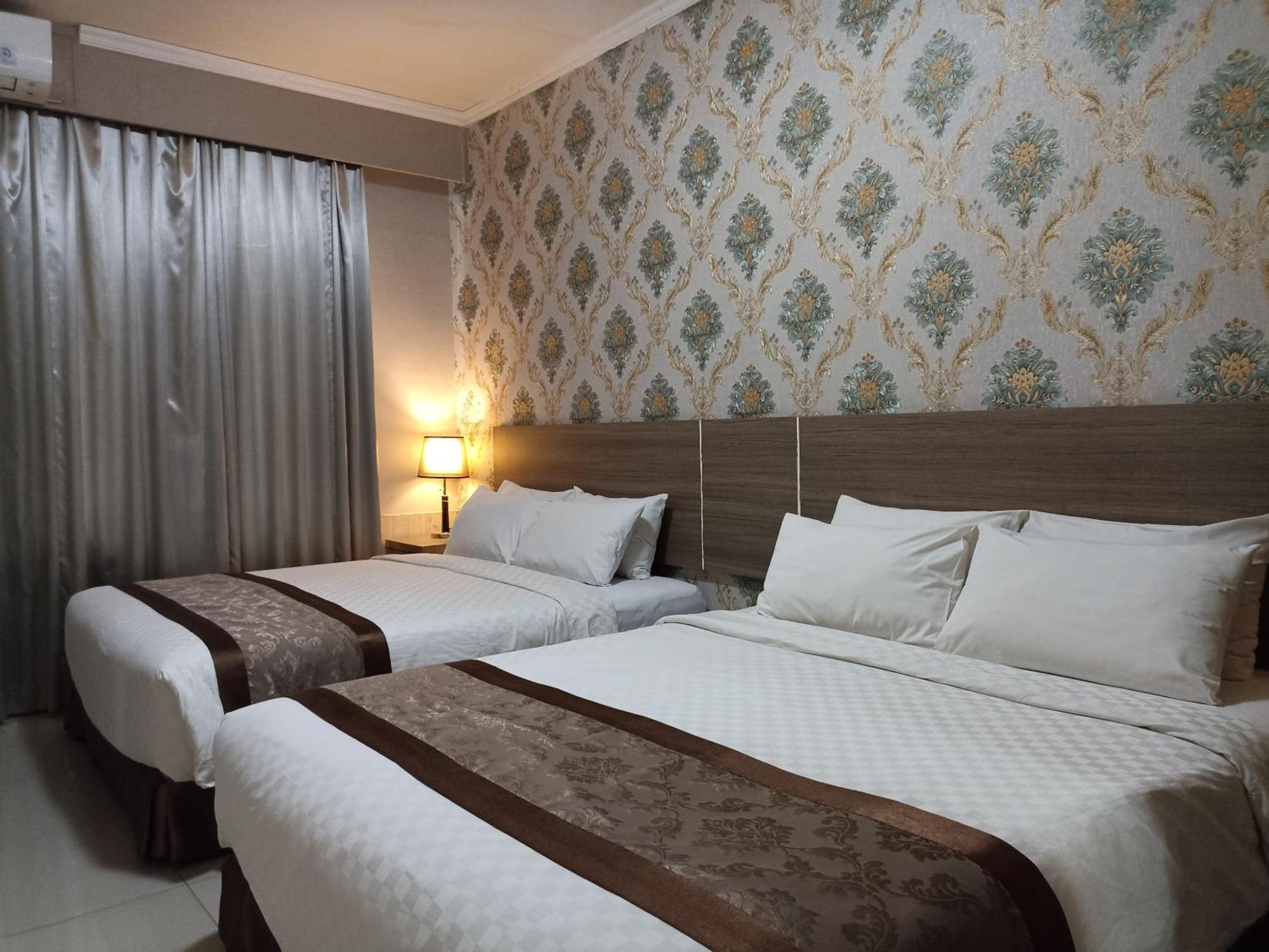 Safa Homestay Yogyakarta Exterior photo