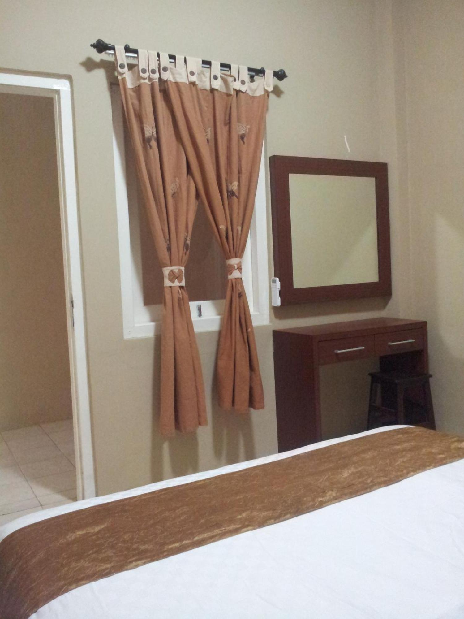 Safa Homestay Yogyakarta Room photo